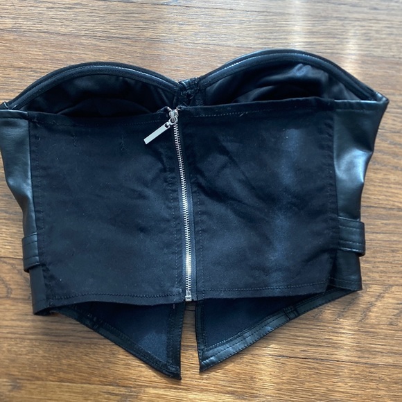 Womens Black Leather Crop Top Size Small - Picture 3 of 3